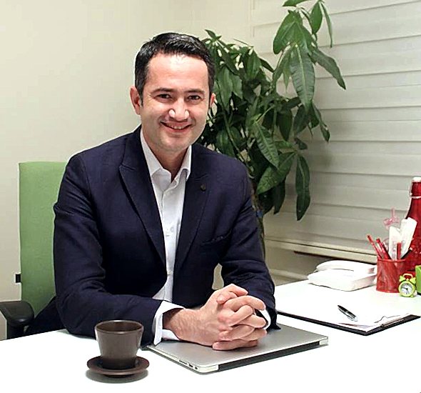 Dr Emrah Cangi